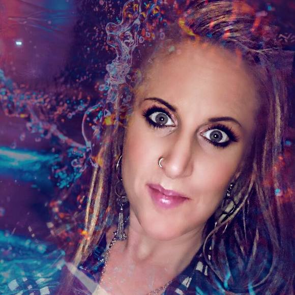 Meet your Posher, Randi - Picture 1 of 1